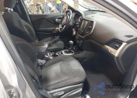 2017 Jeep Cherokee Latitude 4X4 из США, поврежденный, VIN 1C4PJMCB2HW621930